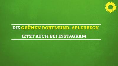 Vor einem grünen Hintergrund steht geschrieben: 